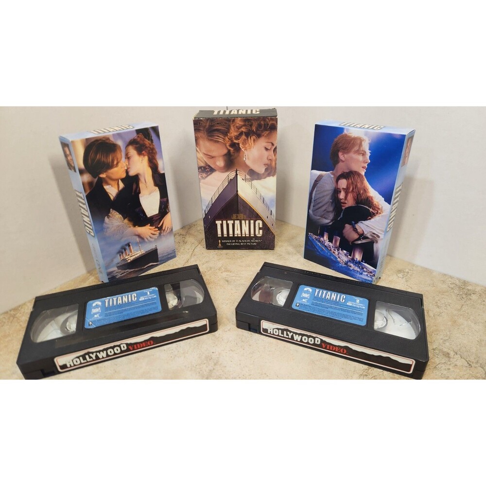 Titanic VHS 2 Tape Box Set 1997 Full Screen NTSC Dicaprio James Cameron